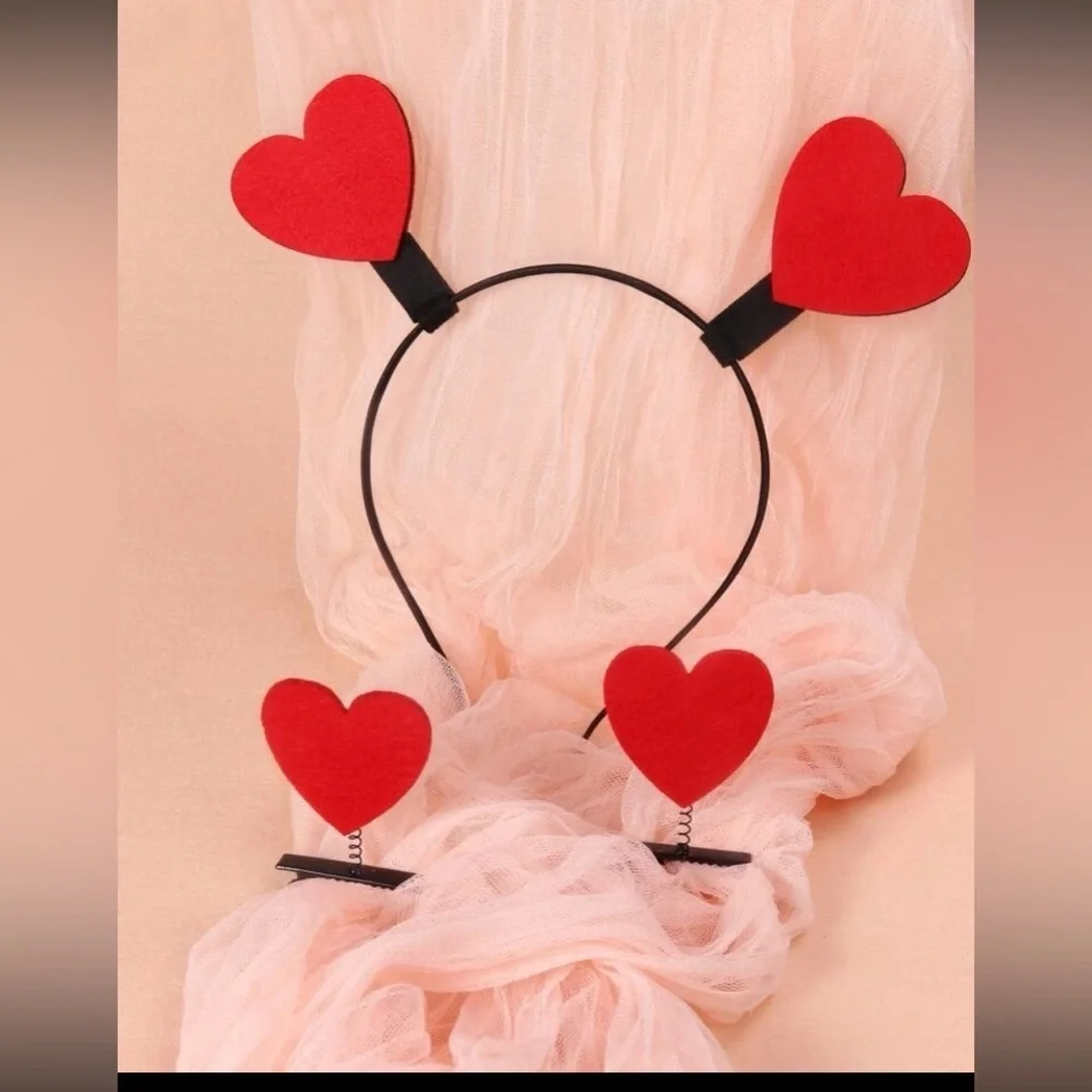 3PCS Heart Decor Hair Accessory ❤️
